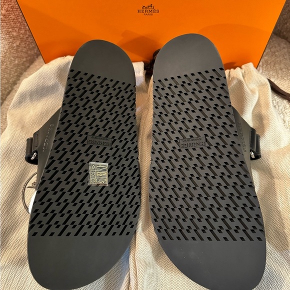 NWT - Authentic- Never Worn- Hermes Chypre Women sandal, noir; Size: … - Picture 8 of 14